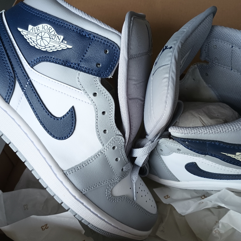 🔥Hot Sugar Free New Air Jordan 1 Mid Men Wolf Grey Navy 🔥